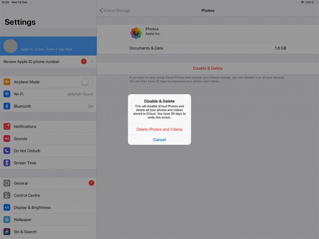 iCloud - iPad Delete Photos & Videos