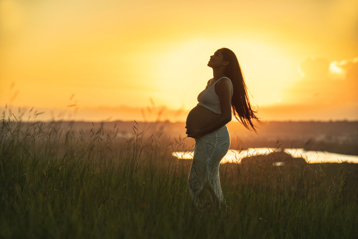 A maternity photoshoot highlights that special time before baby arrives.